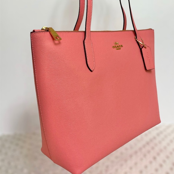 Coach Bag - Picture 7 of 11